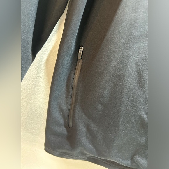 Aston Martin Formula One Lifestyle Tech Hoodie Crypto Jacket Racing L NWT Black - Picture 2 of 16